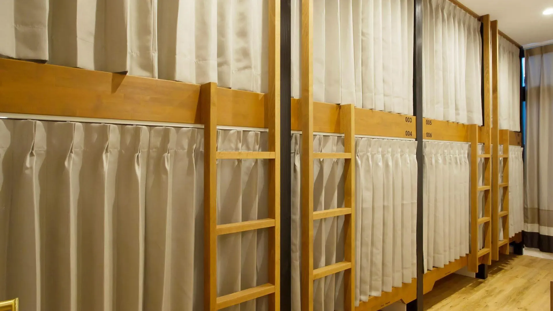 The Next Door Hostel, lower east nine 京都市 ホステル